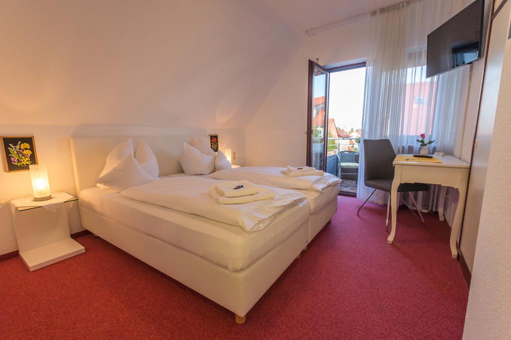 Hotel Rosengarten Schwaebisch Gmuend Exterior photo